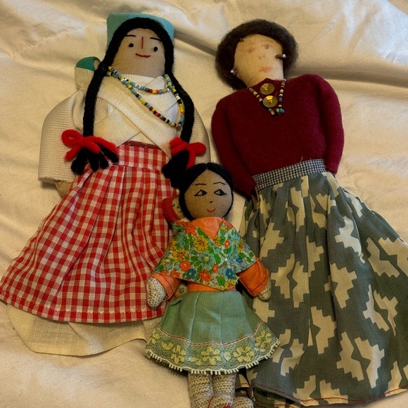 3 Native Cloth hand-made dolls. - Picture 1 of 9